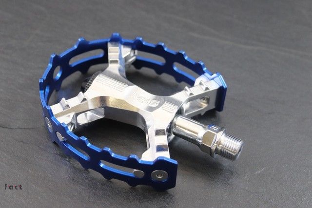 MKS Beartrap (Suntour) Pedals 9/16" in verschiedenen Farben MKS Beartrap (Suntour) Pedals 9/16" in verschiedenen Farben