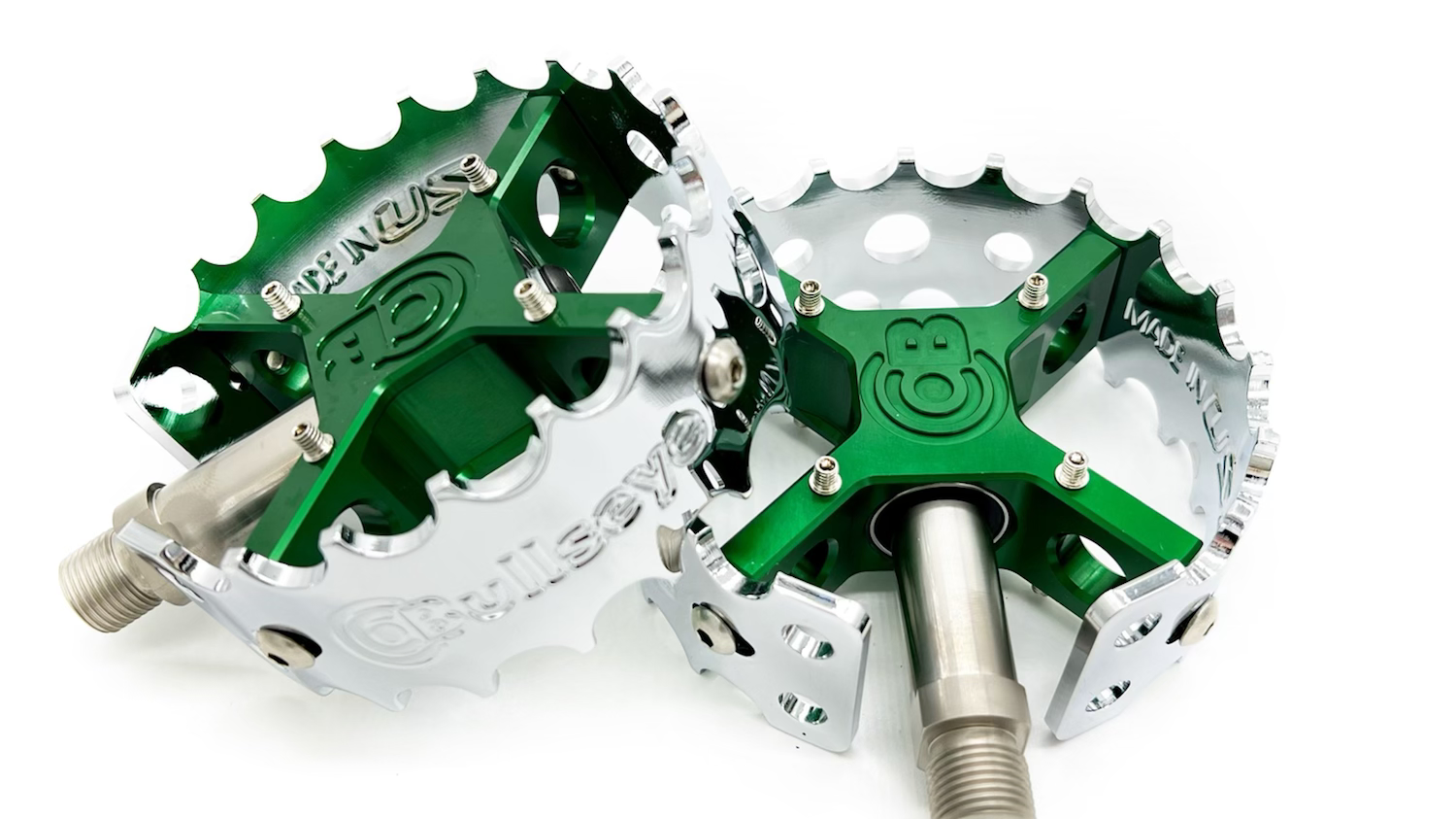 BULLSEYE PRO X ROUND PEDALS in verschied. Farben